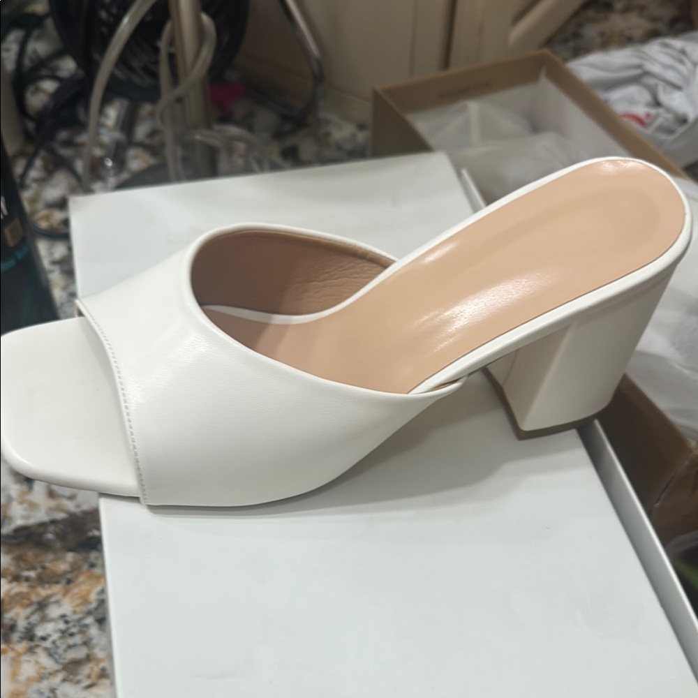 Elegant White Women's Heeled Mules